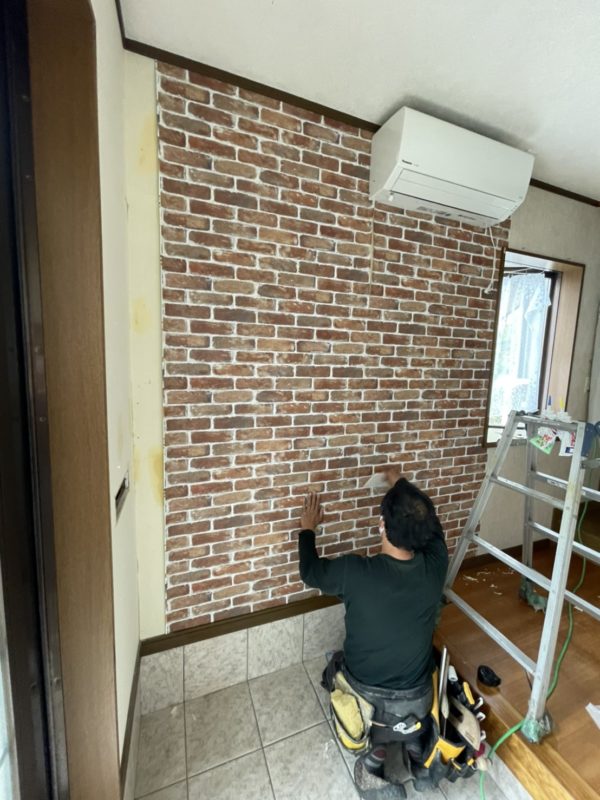 男前な玄関に収納棚の画像